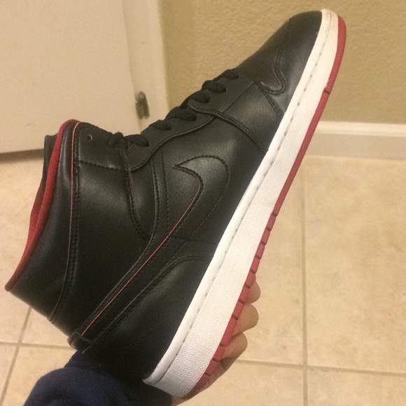 Jordan 1 Mid “Lance Mt.” - Picture 3 of 5